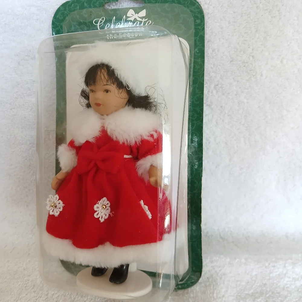 Collectible‎ Porcelain Doll Red and White Art Decals Wall Decor